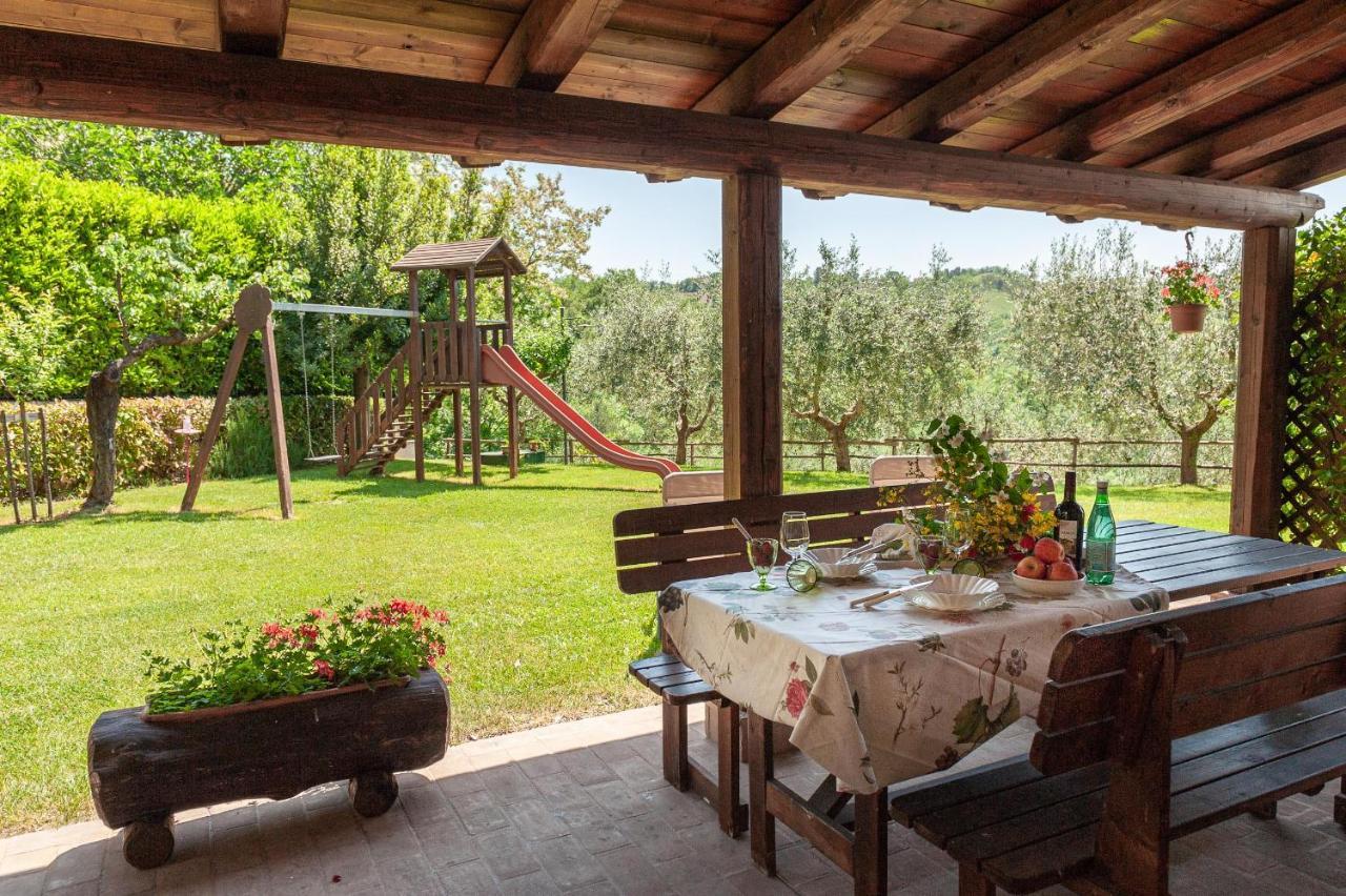 Agriturismo Le Dolci Colline Valfabbrica Екстериор снимка