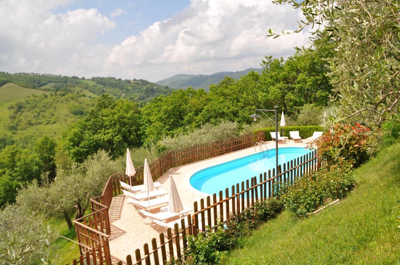 Agriturismo Le Dolci Colline Valfabbrica Екстериор снимка