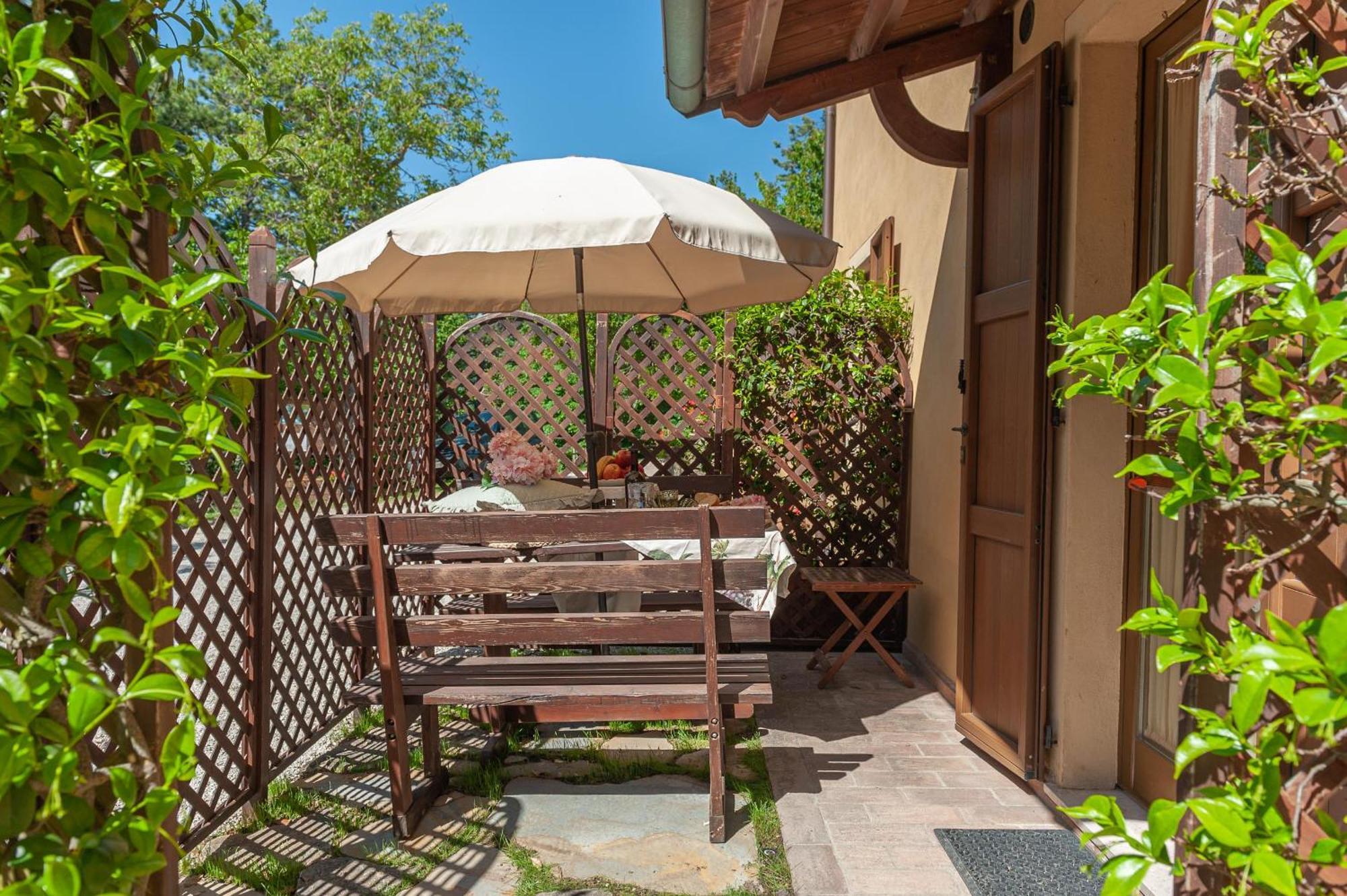 Agriturismo Le Dolci Colline Valfabbrica Екстериор снимка